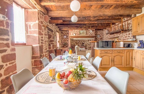 Lagleygeolle Villa | Wonderful private villa for 6 people with WIFI, TV, patio, pets allowed and panoramic view