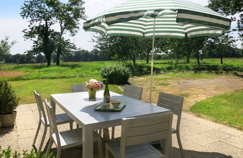 Le Tronchet House | Wonderful private villa for 6 guests with WIFI, TV and terrace