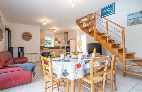 Plouzelambre Villa | Wonderful private villa for 6 guests with WIFI, TV, terrace and pets allowed