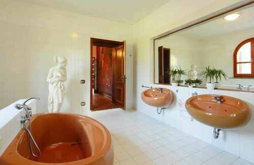 San Miniato Villa | Wonderful private villa for 17 people with private pool, TV, patio, pets allowed and parking