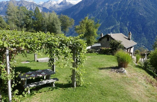 Acquarossa House | Wonderful private villa for 4 people with WIFI and patio