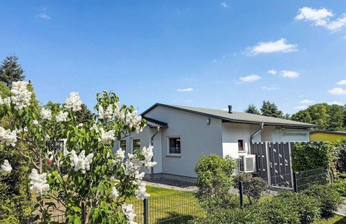 Loissin House | Wonderful private villa for 4 guests with A/C, WIFI, TV, terrace and pets allowed