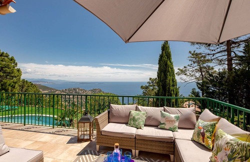 Espero-Pax House | Wonderful private villa for 8 people with A/C, WIFI, private pool, TV and terrace