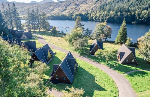 South Laggan House | Wonderful private villa for 4 guests with WIFI, TV, terrace, pets allowed and panoramic view