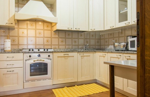 Montecarlo Villa | Wonderful private villa with A/C, private pool, WIFI, TV, terrace, pets allowed and parking