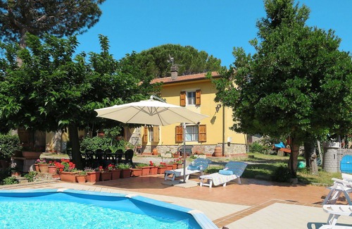 Santa Luce House | Wonderful private villa for 9 guests with WIFI, private pool, TV, patio, pets allowed and parking