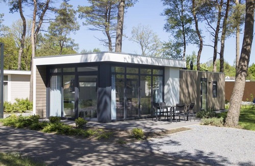 IJhorst House | Wonderful private villa for 4 guests with pool, WIFI, TV and terrace