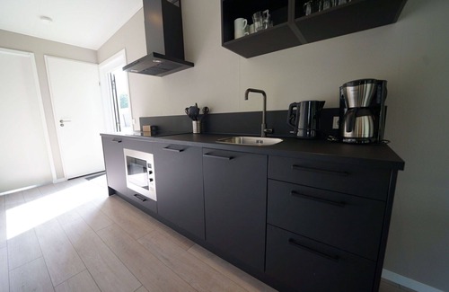IJhorst House | Wonderful private villa for 4 guests with WIFI, pool, TV and terrace
