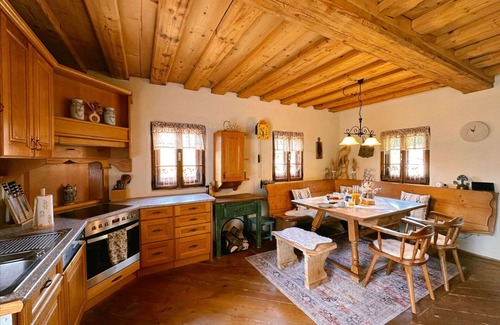 Brodingberg House | Wonderful private villa for 6 people with A/C, WIFI, hot tub, TV, patio and pets allowed