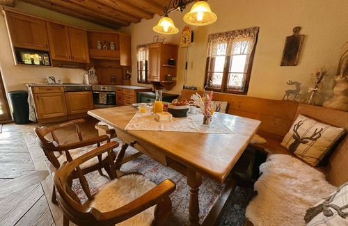 Brodingberg House | Wonderful private villa for 6 people with A/C, WIFI, hot tub, TV, patio and pets allowed