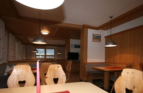 Eckartau House | Wonderful private villa for 20 guests with WIFI, TV, terrace and parking