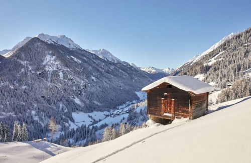 Kappl House | Wonderful private villa for 20 guests with WIFI, TV and terrace