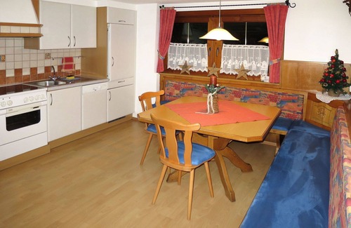 Distelberg House | Wonderful private villa for 8 people with pool, WIFI, TV and patio