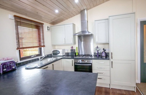 Kinross House | Wonderful private villa for 5 guests with WIFI, TV, terrace and pets allowed
