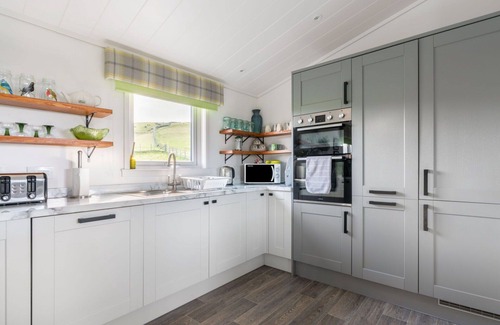 Kinross House | Wonderful private villa for 6 guests with WIFI, TV and terrace