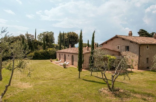 Camigliano Villa | Wonderful private villa for 12 guests with WIFI, A/C, private pool, TV and panoramic view