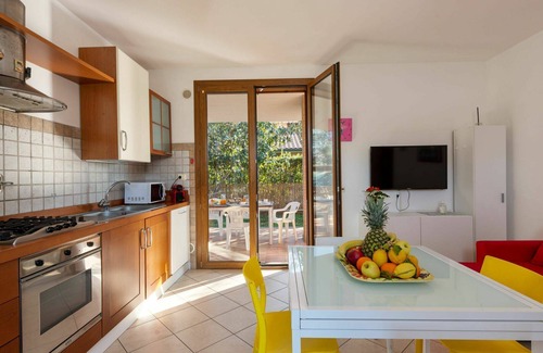 Follonica House | Wonderful private villa for 12 people with A/C, WIFI, private pool, TV, patio and pets allowed