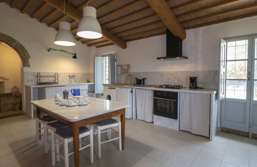 Lorenzana House | Wonderful private villa for 10 guests with WIFI, pool, balcony, pets allowed and panoramic view