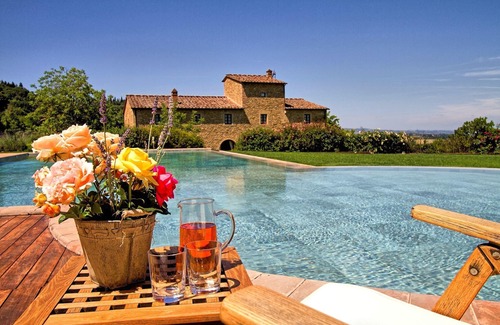 Barberino Val d'Elsa Villa | Wonderful private villa with hot tub, private pool, A/C, WIFI, TV, patio, close to San Gimignano