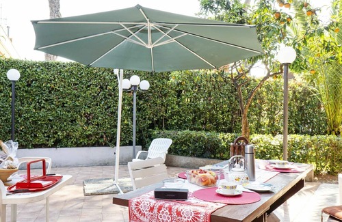 Latina Lido House | Wonderful private villa for 10 people with WIFI, TV, terrace and parking