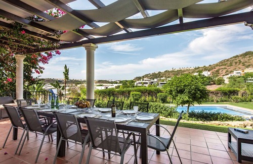 Patio Villa | Wonderful private villa for 12 people with WIFI, A/C, private pool, TV and patio