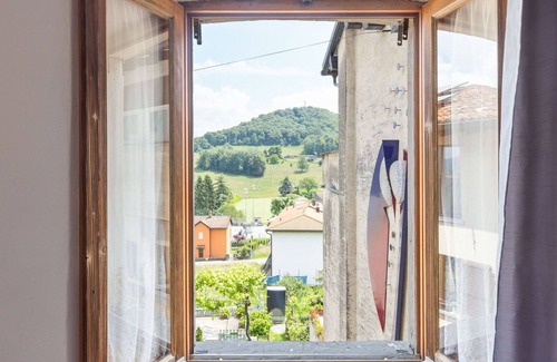 Novaggio House | Wonderful private villa for 5 guests with patio