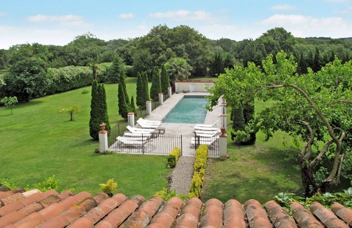 Plage d'Argeles Villa | Wonderful private villa for 16 guests with private pool, WIFI, TV, patio and pets allowed