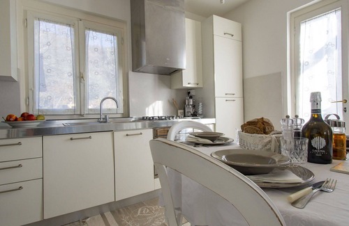 Macchino House | Wonderful private villa for 6 people with WIFI, private pool, hot tub, TV, patio and pets allowed