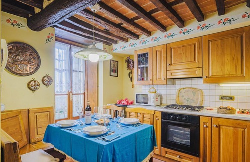 Santa Lucia House | Wonderful private villa for 4 guests with A/C, WIFI, TV and balcony