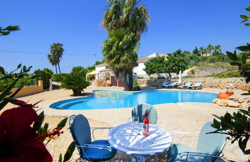 Fustera House | Wonderful private villa for 8 people with private pool, hot tub, WIFI, A/C, TV and patio