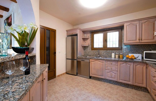 Urbanitzacio la Fustera Villa | Wonderful private villa with hot tub, A/C, private pool, WIFI, TV, patio and pets allowed