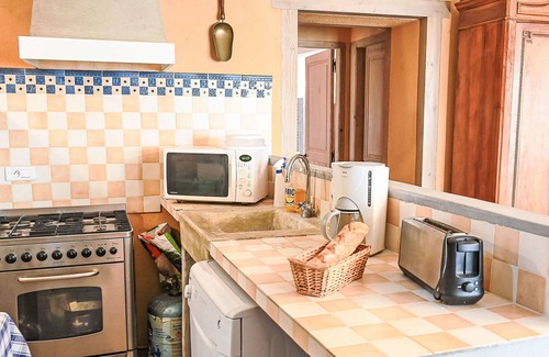 Blassac House | Wonderful private villa for 6 guests with WIFI, TV, terrace and pets allowed