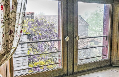 Blassac House | Wonderful private villa for 6 guests with WIFI, TV, terrace and pets allowed