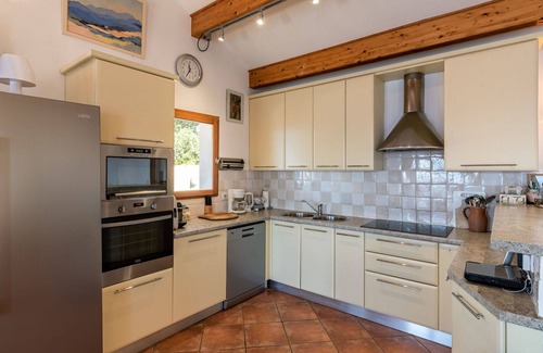 Canari House | Wonderful private villa for 6 guests with WIFI, private pool, A/C, TV, patio and pets allowed