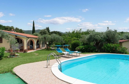 Bibbona Villa | Wonderful private villa with WIFI, private pool, A/C, TV, pets allowed, panoramic view and parking