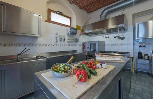Le Piazze Villa | Wonderful private villa with WIFI, private pool, sauna, A/C, hot tub, TV, patio, close to Cortona