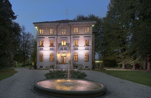 Saonara Villa | Wonderful private villa for 17 people with A/C, WIFI, TV and terrace, close to Padua