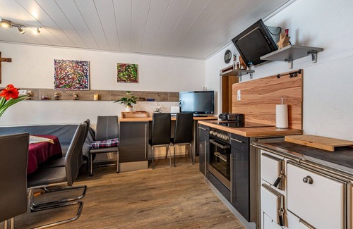 Ebene Reichenau House | Wonderful private villa for 12 guests with WIFI, TV, balcony and pets allowed