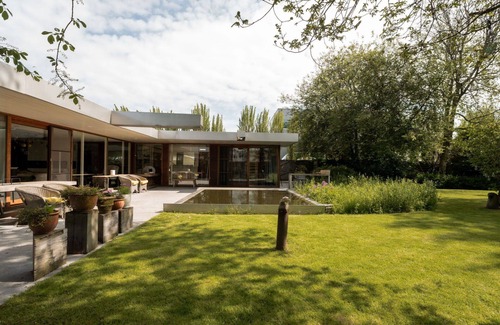 Konterdam Villa | Wonderful private villa for 6 guests with WIFI, hot tub, TV and terrace