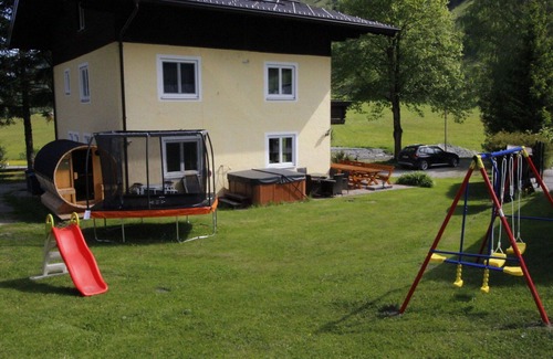 Fusch an der Grossglocknerstrasse House | Wonderful private villa for 22 people with WIFI, TV, terrace and pets allowed