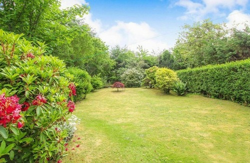 Connel House | Wonderful private villa for 6 guests with WIFI, TV and pets allowed