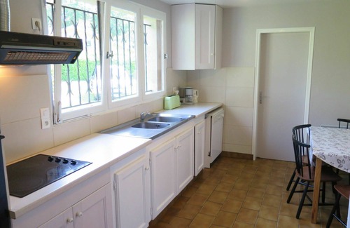 Uza Villa | Wonderful private villa for 10 guests with WIFI, TV, terrace and pets allowed