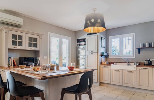 Carces House | Wonderful private villa for 8 guests with A/C, private pool, WIFI, TV and terrace