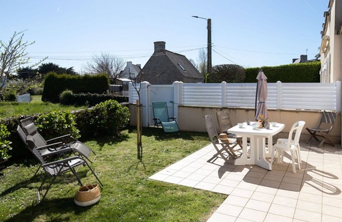 Penmarch House | Wonderful private villa for 4 guests with WIFI, TV, terrace and pets allowed