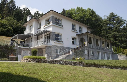 Baveno Villa | Wonderful private villa with WIFI, sauna, hot tub, private pool, A/C, TV, patio and panoramic view