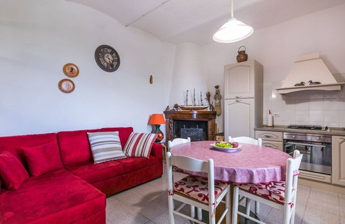Chiusi House | Wonderful private villa for 7 people with WIFI, A/C, terrace, pets allowed and panoramic view