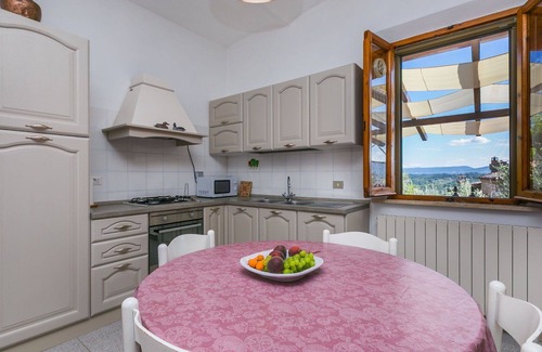 Chiusi House | Wonderful private villa for 7 people with WIFI, A/C, terrace, pets allowed and panoramic view