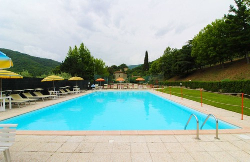 Bivio Lugnano Villa | Wonderful private villa for 18 people with private pool, WIFI, TV, veranda and pets allowed