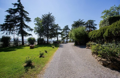 Camucia Villa | Wonderful private villa for 8 people with private pool, WIFI, A/C, TV, terrace and panoramic view