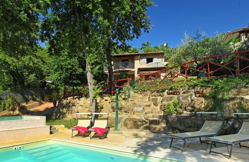 San Feliciano Villa | Wonderful private villa for 5 guests with hot tub, private pool, WIFI, TV, patio and parking